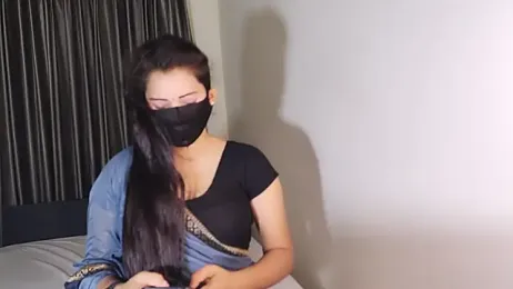 YourLovelyQueen stripchat stream image