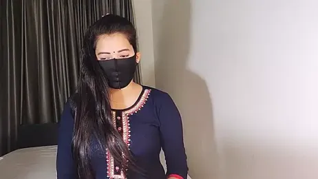 YourLovelyQueen stripchat stream image