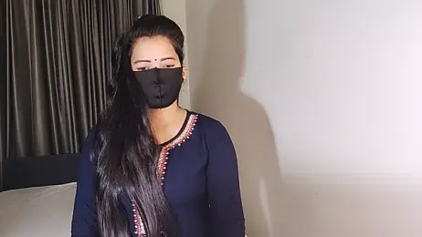YourLovelyQueen stripchat stream image