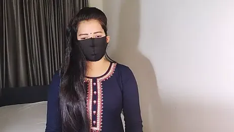 YourLovelyQueen stripchat stream image