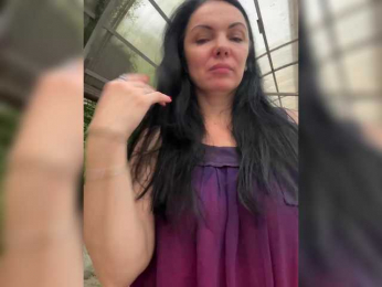 LouiseJenkin bongacams stream image