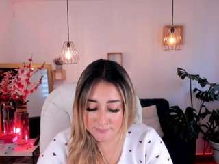 dina-ride camsoda stream image
