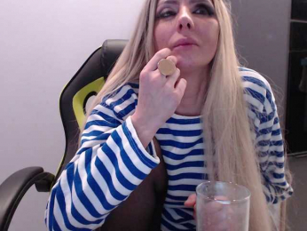 blondalina bongacams stream image