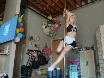 iris_world chaturbate stream image