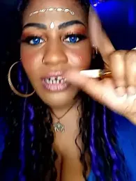 AmazonianMistress stripchat stream image