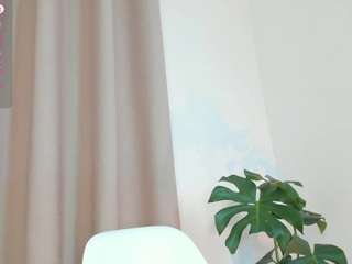 lauracriistina camsoda stream image