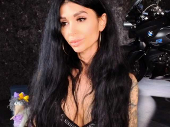 -BABAYAGA- bongacams stream image