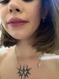 Street_young stripchat stream image