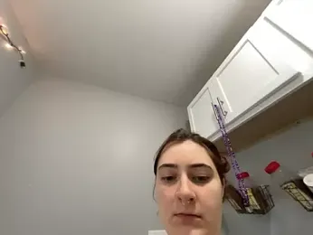 Snowbunnycake_131 stripchat stream image, 20.06.2025 10:00