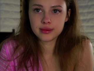 maycrute camsoda stream image