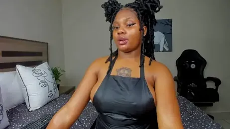 Renee-18 stripchat stream image