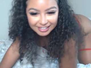mmmmmmlia camsoda stream image