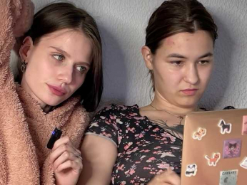 ZoyaVikki bongacams stream image