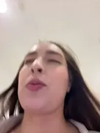 Holly_Play stripchat stream image