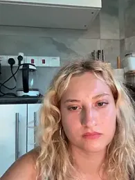 MileySummer stripchat stream image