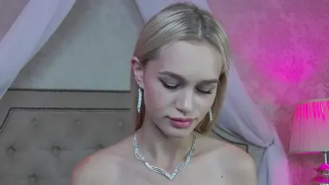 KristinaDane stripchat stream image