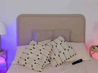 riley-pride camsoda stream image