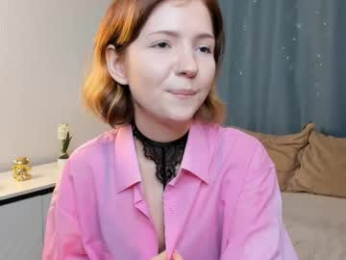 moirebaggs chaturbate stream image