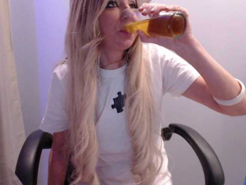 blondalina bongacams stream image