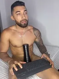 Sweet_and_caramel stripchat stream image