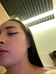 Holly_Play stripchat stream image