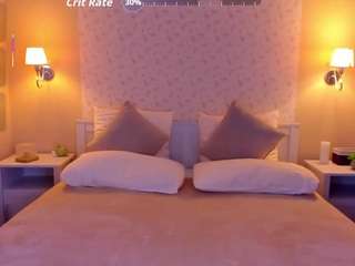 lexi-split camsoda stream image