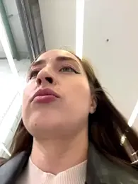 Holly_Play stripchat stream image