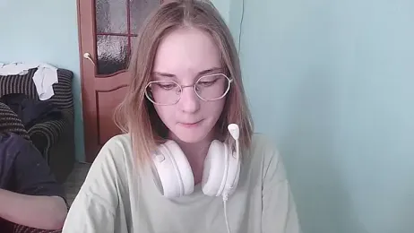 emolina1337 stripchat stream image