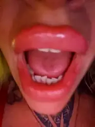 YourMommyBlair stripchat stream image