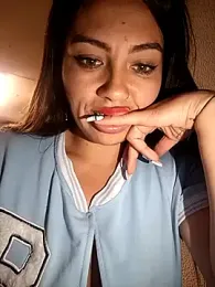 LIZ-06_ stripchat stream image