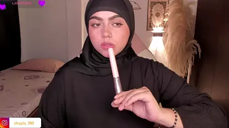 shayla_18 stripchat stream image