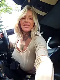 YourMommyBlair stripchat stream image