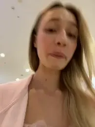 Lia__Love stripchat stream image