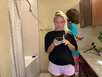 girlfriendmissy stripchat stream image