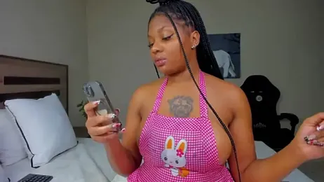 Renee-18 stripchat stream image