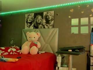 sexyzoee camsoda stream image