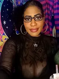 AmazonianMistress stripchat stream image