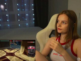 AliceCost bongacams stream image