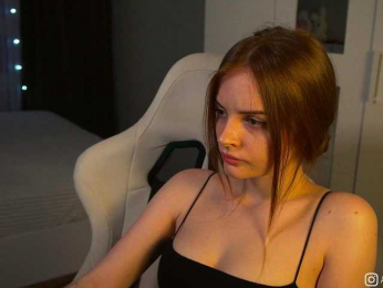 AliceCost bongacams stream image
