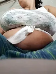 Horny-Mommy-Dirty stripchat stream image