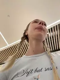 Lia__Love stripchat stream image