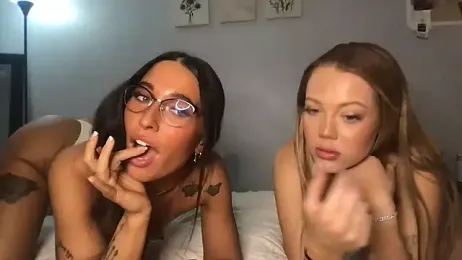 MichelleXClarice stripchat stream image