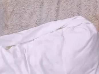 awww_ella chaturbate stream image