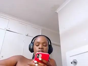 LuciousLips96 stripchat stream image