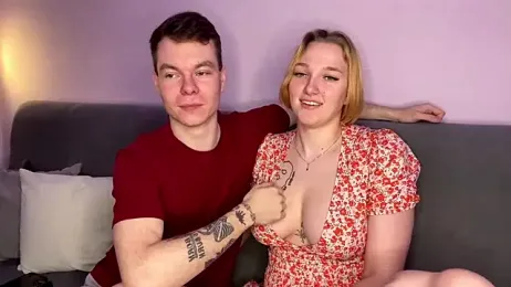 julielourens stripchat stream image