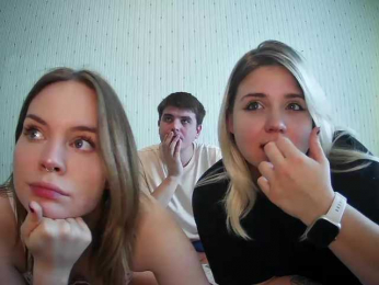 DivineTrio bongacams stream image