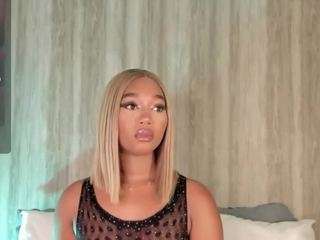 alison-mooon camsoda stream image