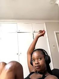 LuciousLips96 stripchat stream image