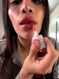 Emmily_19 stripchat stream image