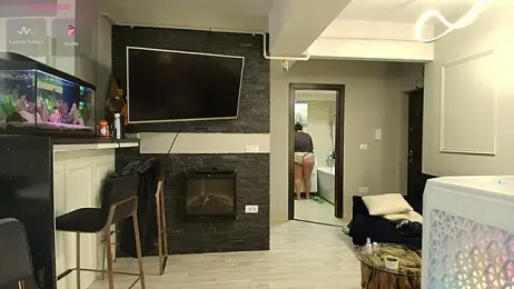 Layla- stripchat stream image